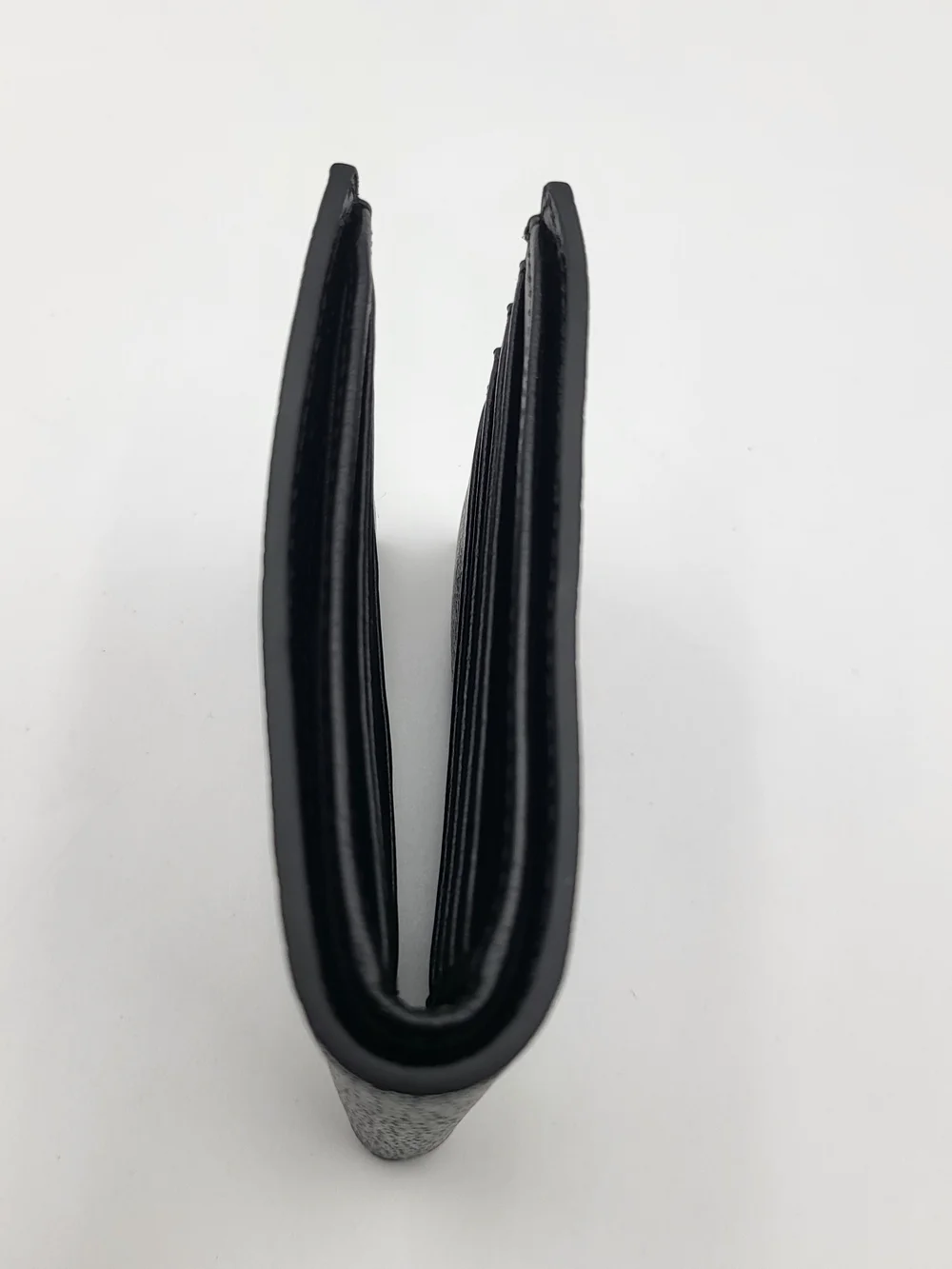 Gucci Black Grained Leather GG Bifold Wallet 428726..Like New !!!
